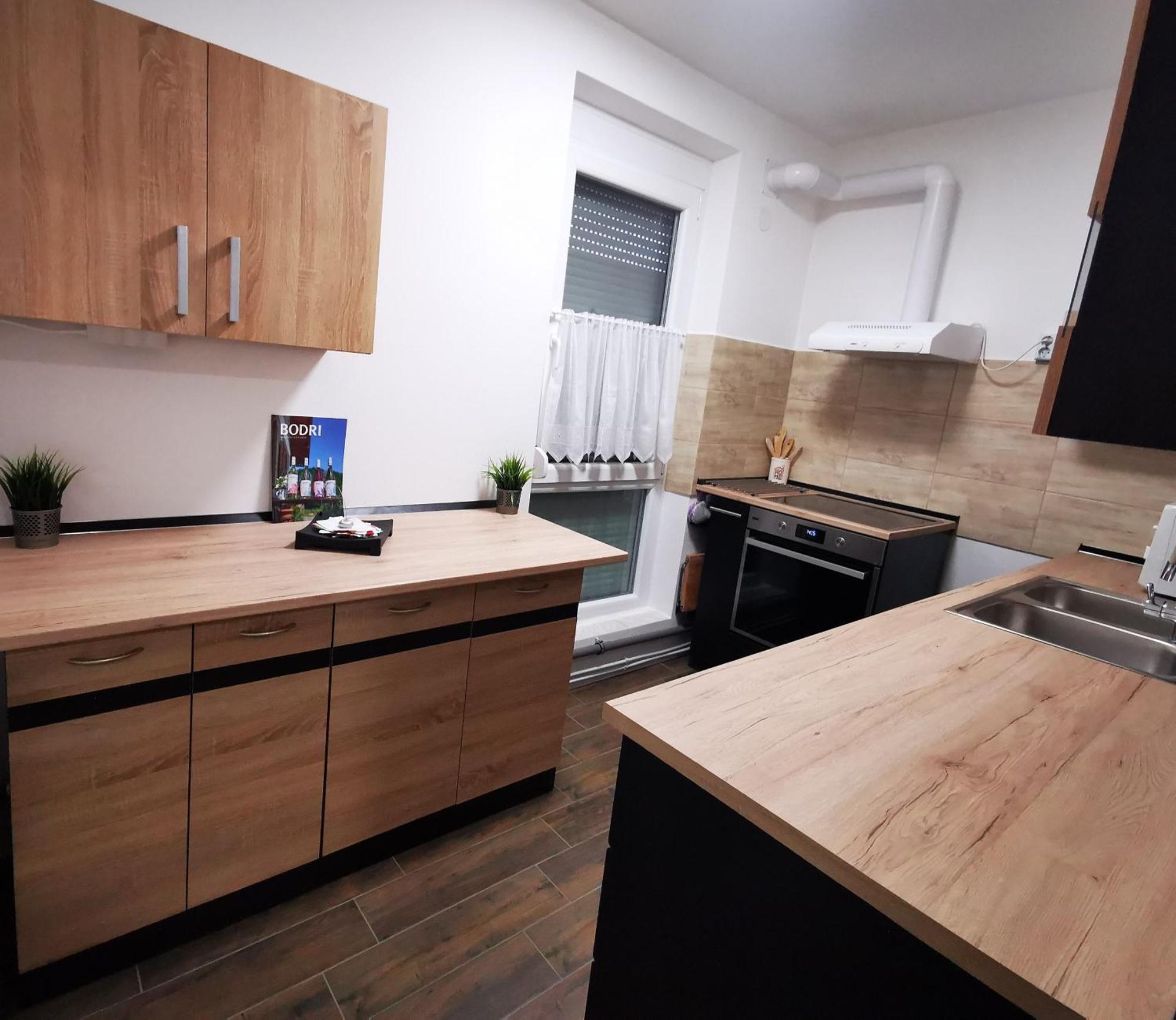 Central Park Apartman Szekszárd Extérieur photo